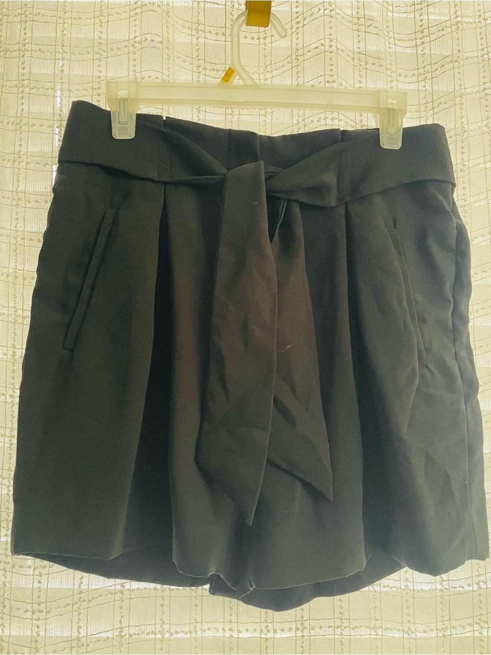 H&M Black Tie-Waist Shorts with Pleats